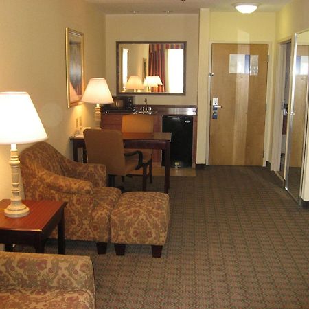 Hampton Inn Canton Kültér fotó
