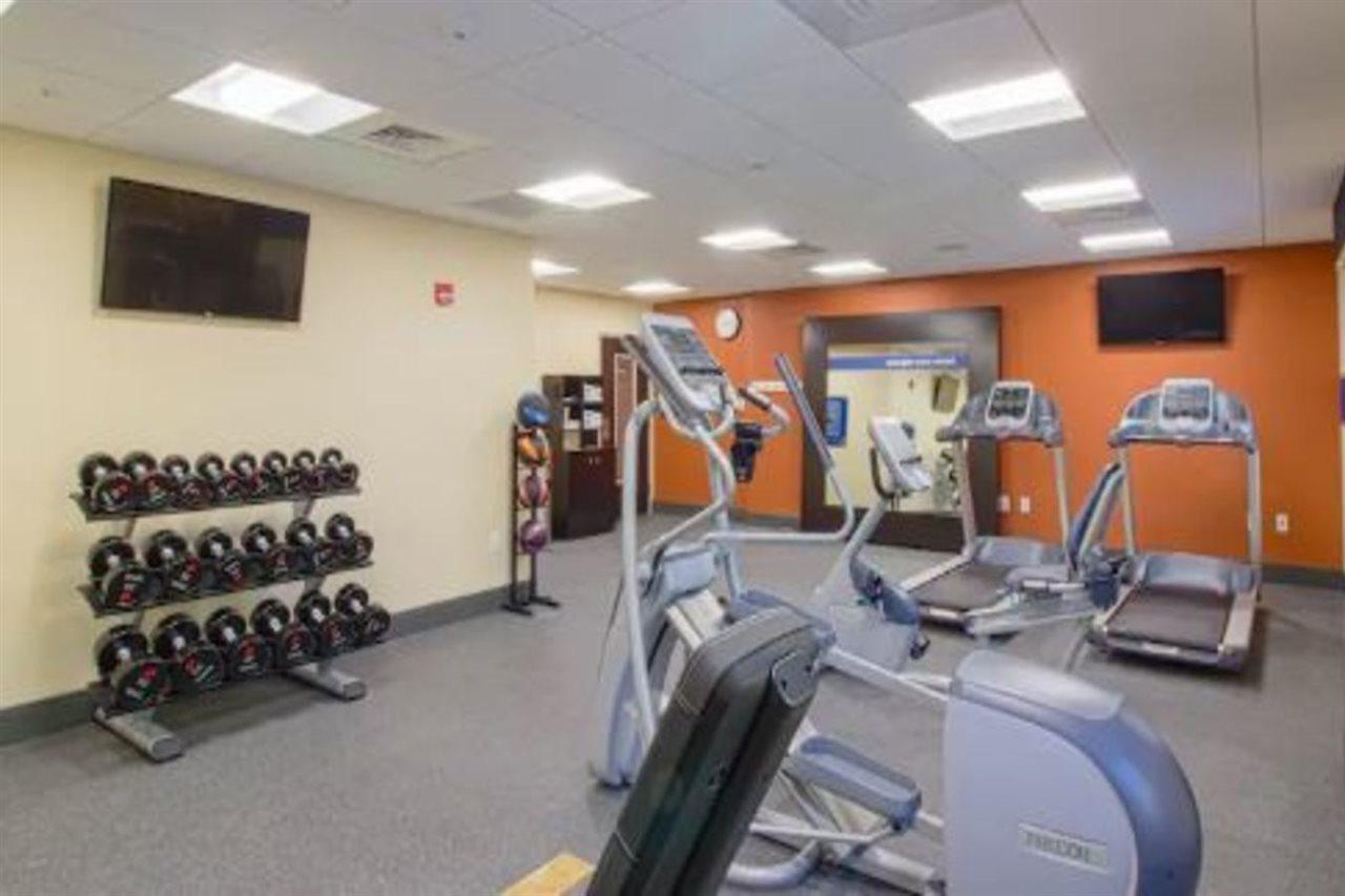 Hampton Inn Canton Kültér fotó